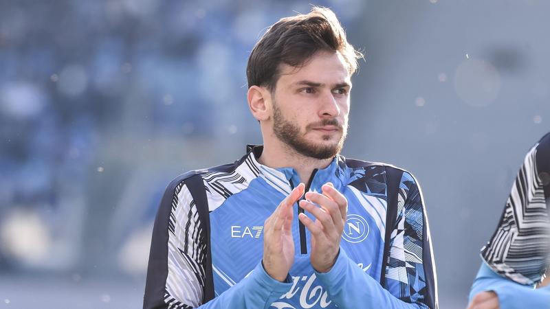 kvaratskhelia-eyes-exit-as-liverpool-psg-circle-confirms-conte